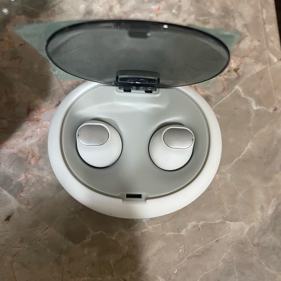 New Open Box! Aurora Ascend-1 True Wireless Headphones
New unused - Picture 5 of 8